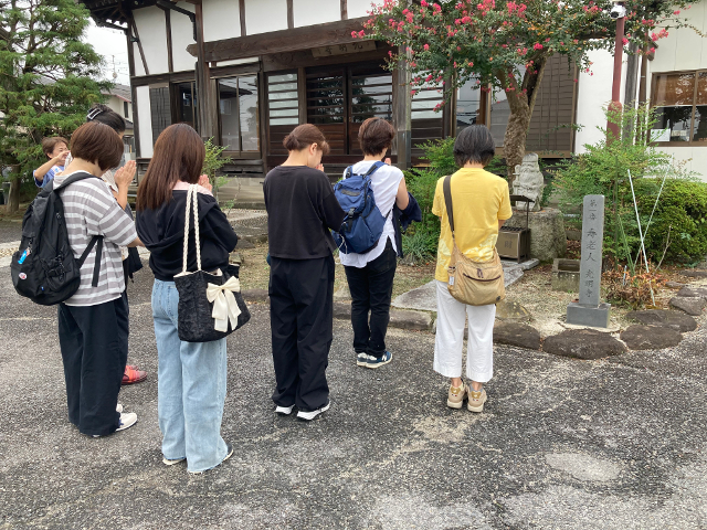 光明寺にて